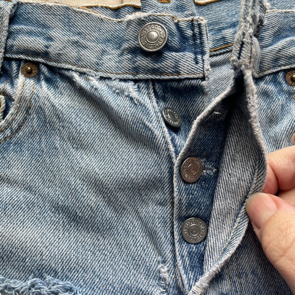 Levi’s vintage button fly jeans shorts - Picture 5 of 6